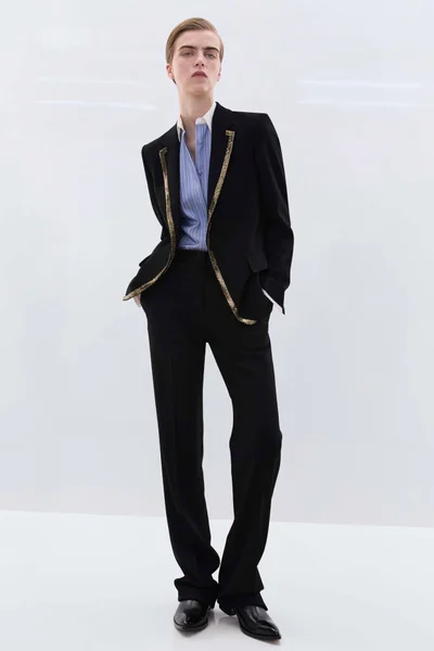 Look 61
